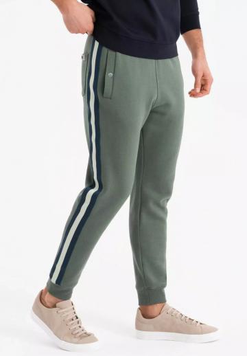 Спортивные штаны