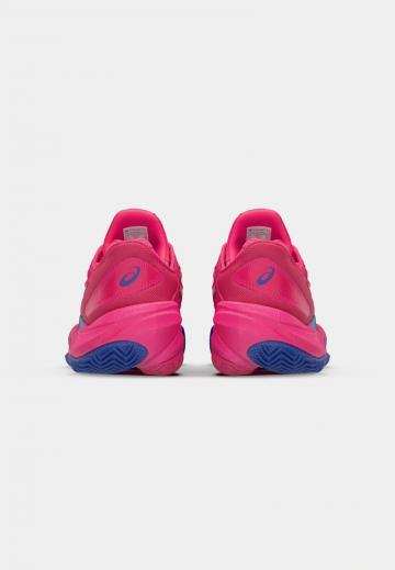 Теннисные кроссовки