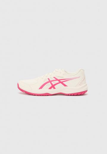 Теннисные кроссовки