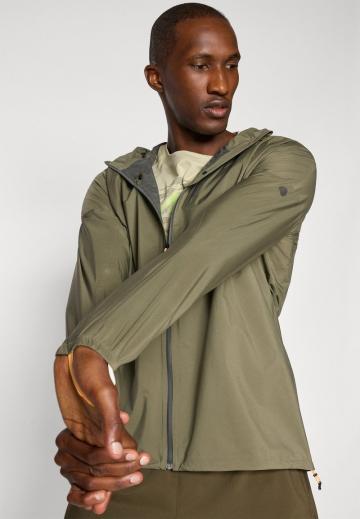 Куртка-дождевик