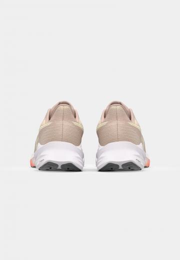 Беговые кроссовки