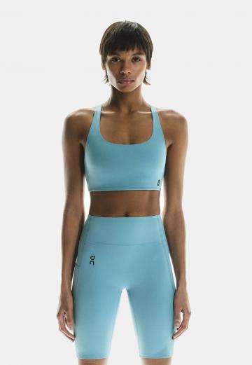 Спортивный бюстгальтер