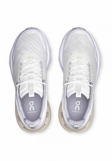 Тренировочные кроссовки