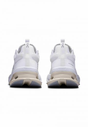 Тренировочные кроссовки