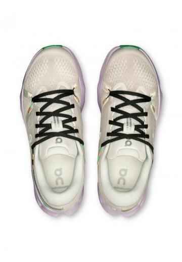 Беговые кроссовки