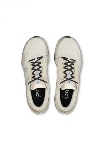 Беговые кроссовки