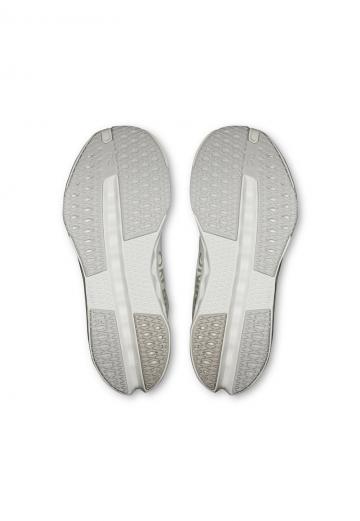 Беговые кроссовки