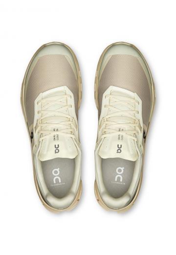 Беговые кроссовки