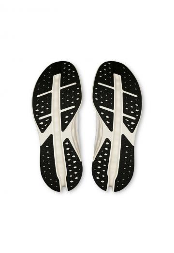 Беговые кроссовки