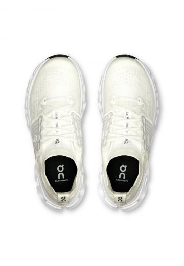 Беговые кроссовки