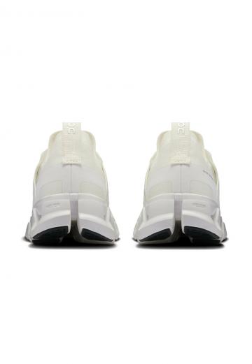 Беговые кроссовки