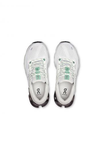 Беговые кроссовки