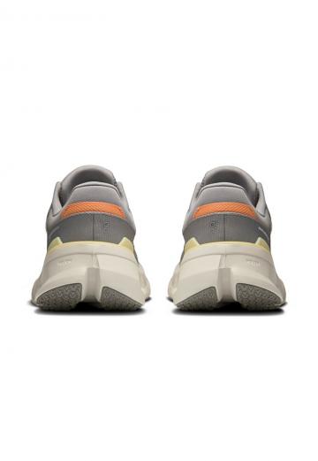 Беговые кроссовки