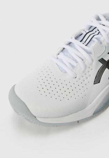 Теннисные кроссовки