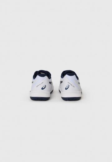 Теннисные кроссовки