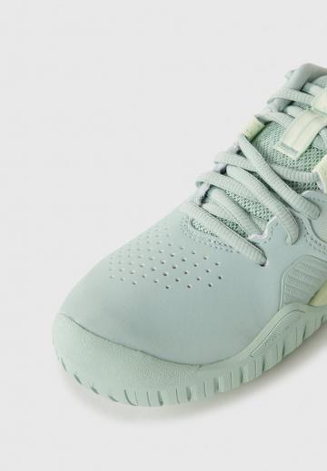 Теннисные кроссовки