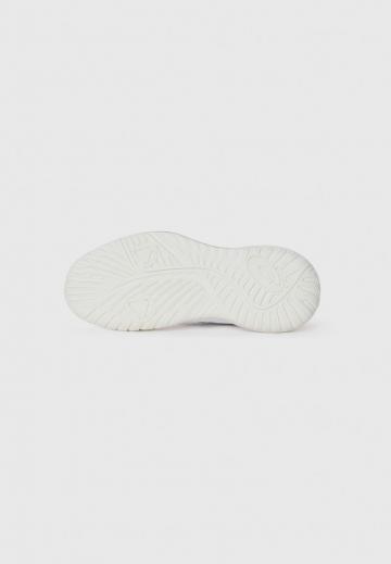 Теннисные кроссовки