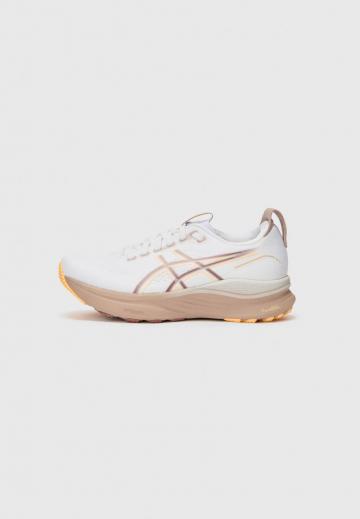 Беговые кроссовки