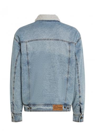 Джинсовая куртка