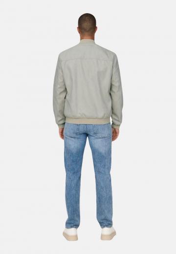 Куртка бомбер