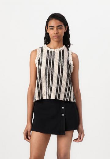 Джинсовые шорты