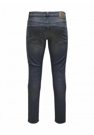 Узкие джинсы