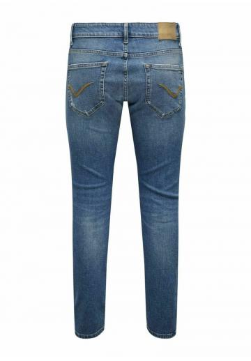 Узкие джинсы