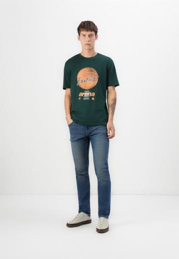 Узкие джинсы