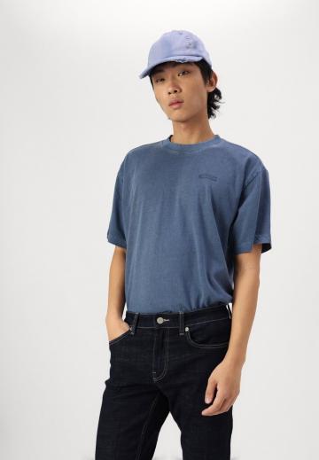 Узкие джинсы