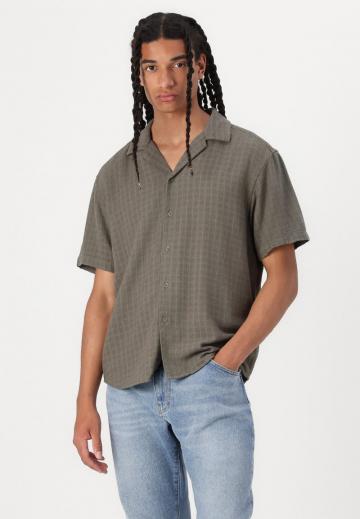 Рубашка с коротким рукавом