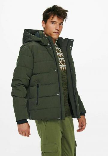 Зимняя куртка