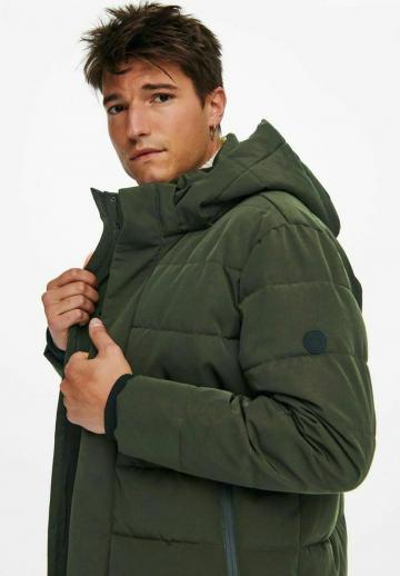 Зимняя куртка