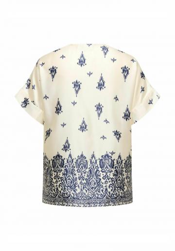 Атласная блузка