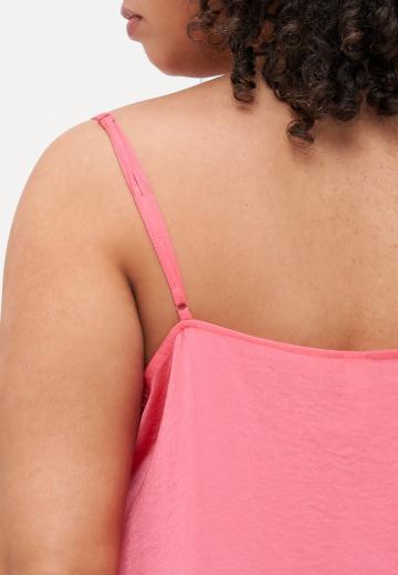 Топ на бретельках