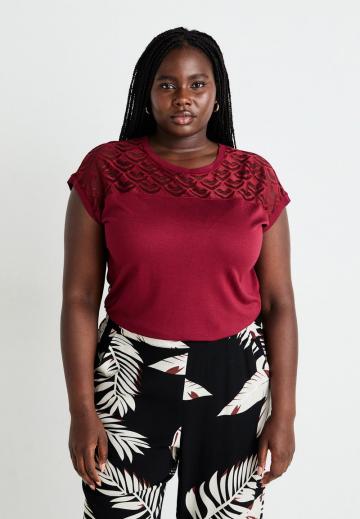 Кружевная блузка