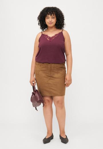 Топ на бретельках