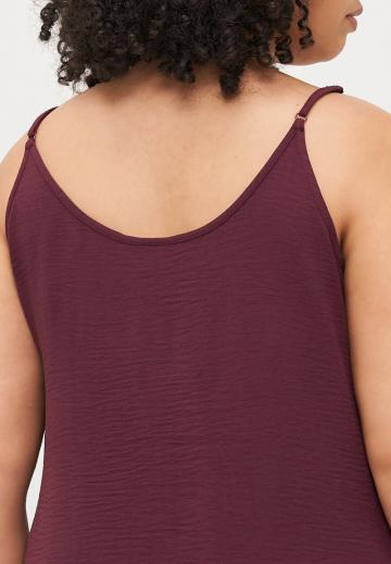 Топ на бретельках