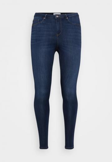 Узкие джинсы