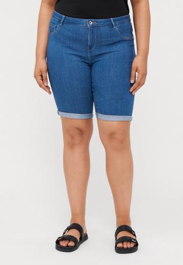 Джинсовые шорты