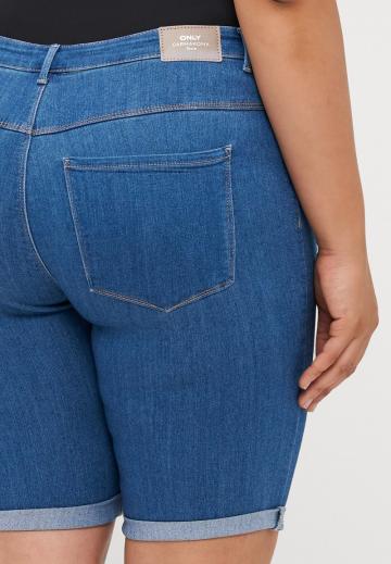 Джинсовые шорты