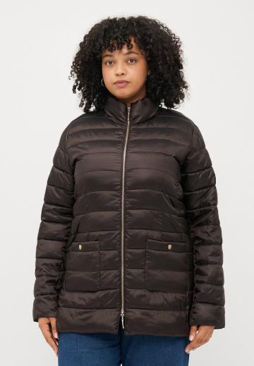 Короткое пальто