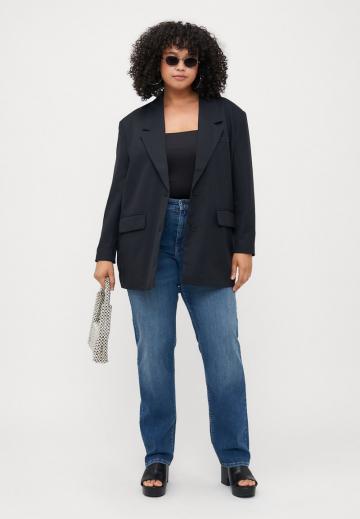 Прямые джинсы