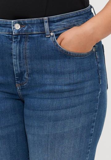 Прямые джинсы
