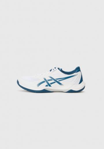 Кроссовки для зала