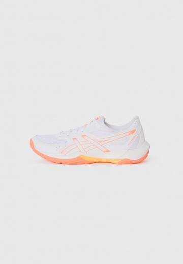 Кроссовки для зала