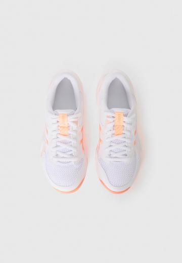 Кроссовки для зала