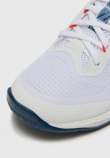 Кроссовки для зала