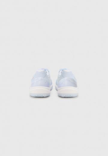 Кроссовки для зала