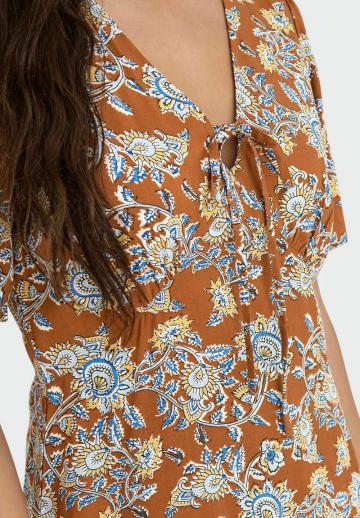 Короткое платье