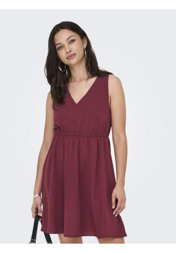 Короткое платье